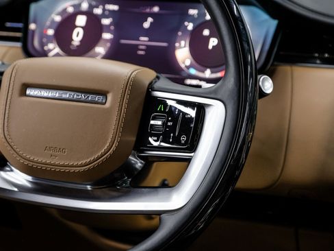 Used 2023 Land Rover Range Rover Autobiography image 27