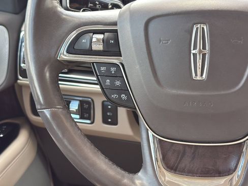 Used 2022 Lincoln Navigator L Reserve AWD/4WD image 16