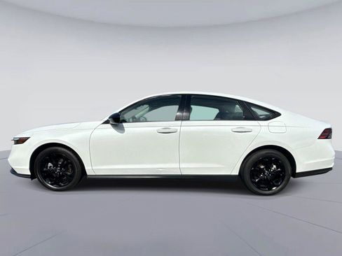 Certified 2025 Honda Accord SE image 7