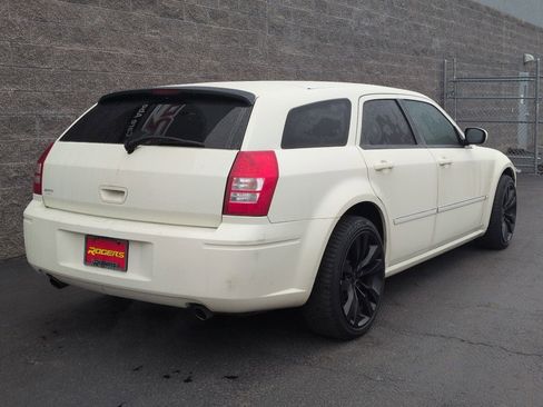 Used 2005 Dodge Magnum R/T w/ Convenience Group II image 6