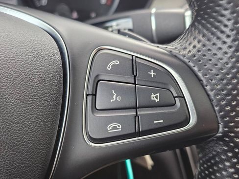 Used 2019 Mercedes-Benz GLC 300 4MATIC image 31