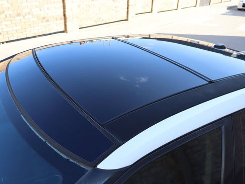 Used 2016 Nissan Maxima Platinum FWD image 4