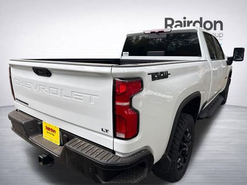 Used 2025 Chevrolet Silverado 2500 LT w/ Trail Boss Package AWD/4WD image 8