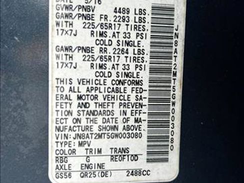 Used 2016 Nissan Rogue S image 26