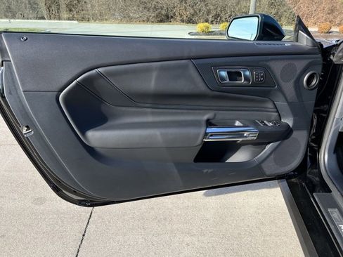 Used 2024 Ford Mustang GT Premium image 23