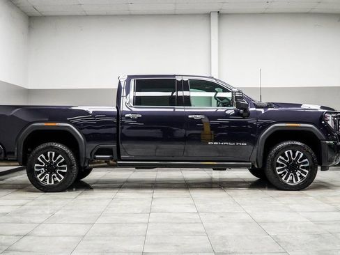 Used 2024 GMC Sierra 2500 Denali Ultimate image 6