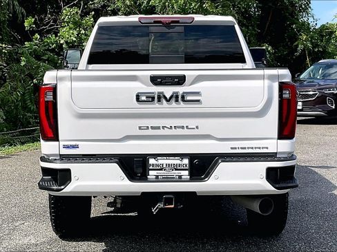 Used 2025 GMC Sierra 2500 Denali Ultimate AWD/4WD image 4