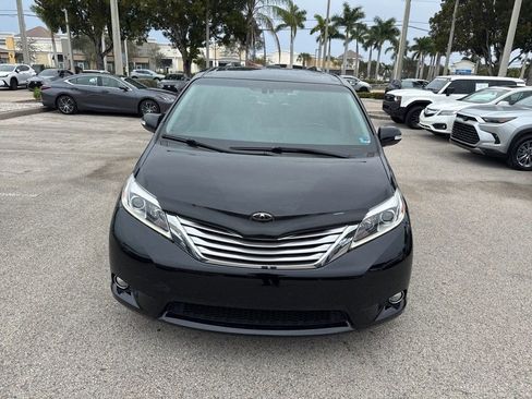Used 2016 Toyota Sienna Limited Premium image 14