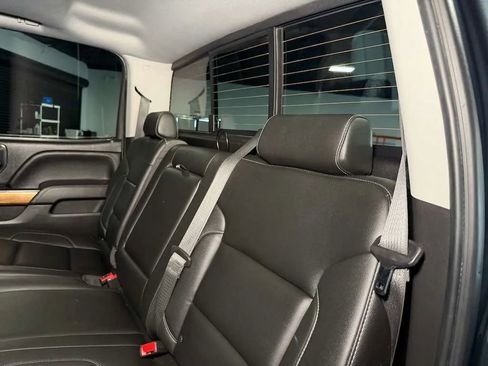 Used 2018 Chevrolet Silverado 1500 LTZ w/ LTZ Plus Package AWD/4WD image 15