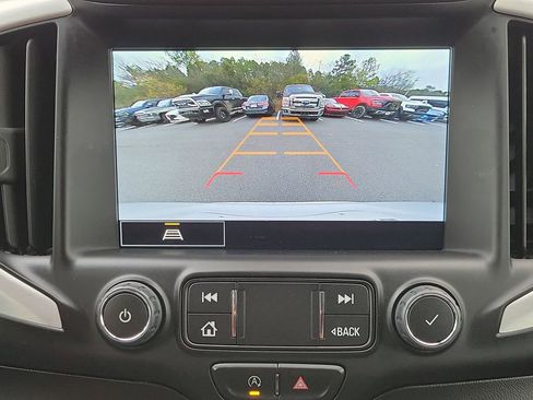 Used 2022 GMC Terrain SLT image 22