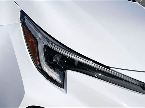 Certified 2024 Toyota Corolla SE image 27