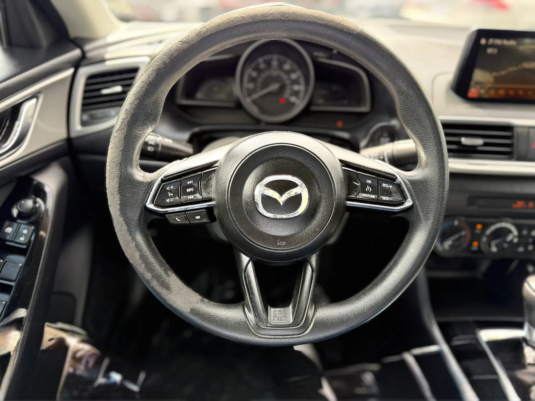 Used 2017 MAZDA MAZDA3 Sport FWD image 31