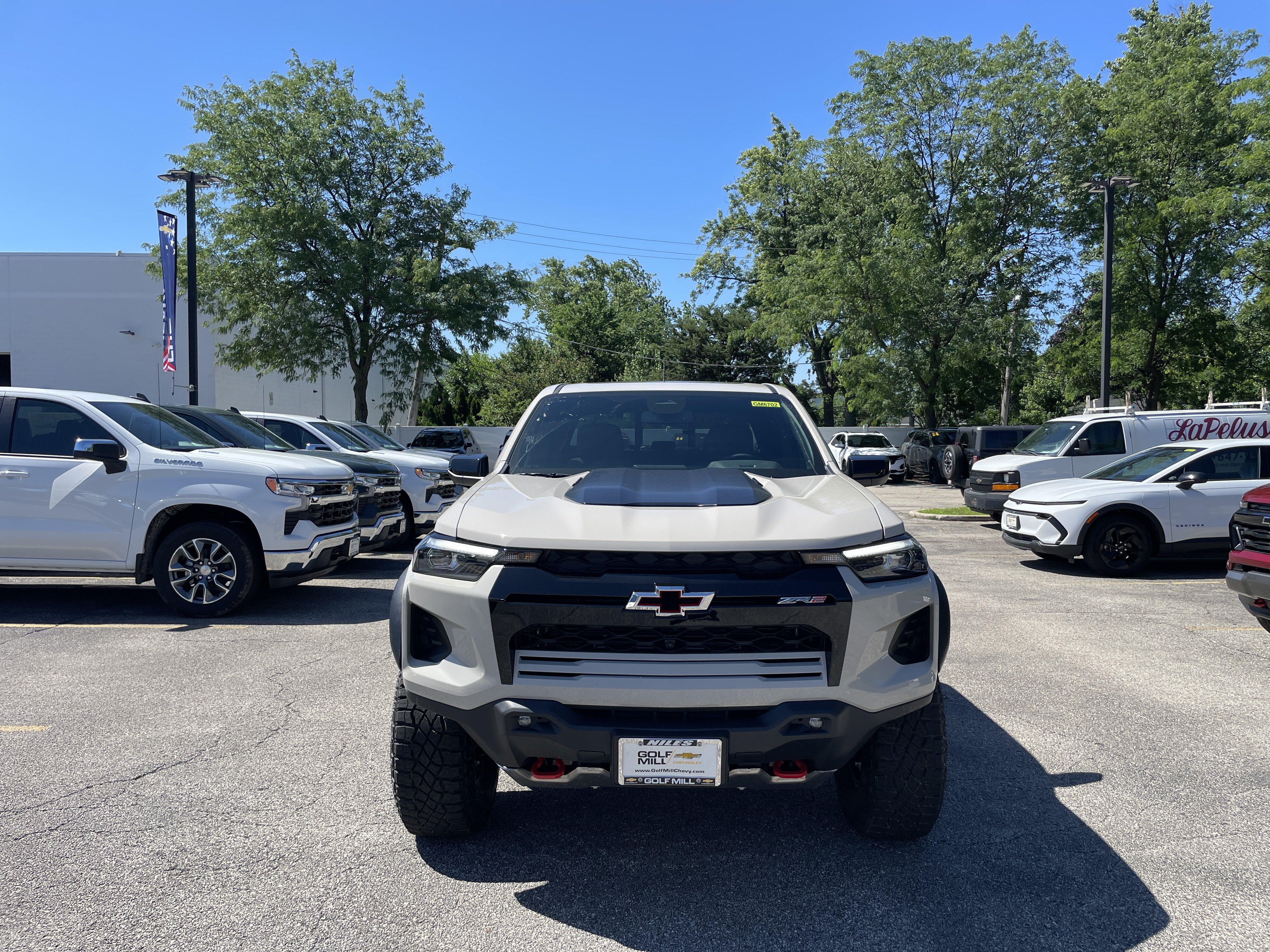 New 2026 Chevrolet Colorado ZR2 w/ Technology Package AWD/4WD image 2