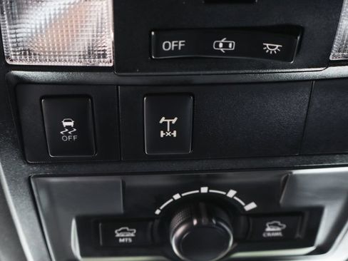Used 2017 Toyota Tacoma TRD Pro AWD/4WD image 30