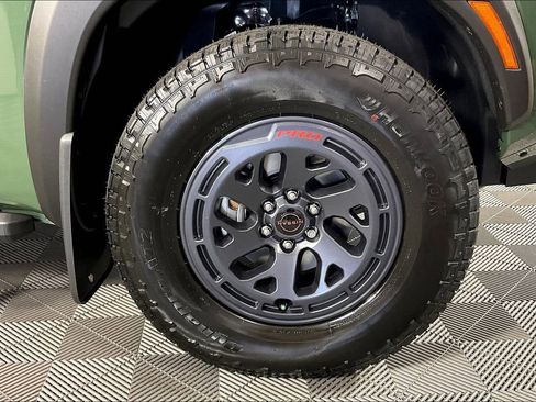 New 2026 Nissan Frontier PRO-4X w/ Pro-4x Convenience Package image 18