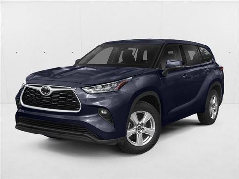 Used 2021 Toyota Highlander LE AWD/4WD image 1