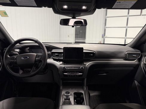 Certified 2020 Ford Explorer XLT image 12