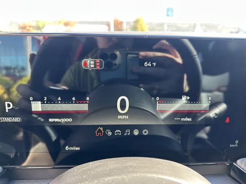 New 2026 Nissan Kicks SR image 21