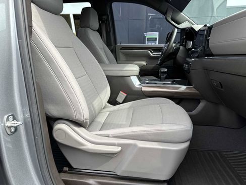 Used 2024 Chevrolet Silverado 1500 RST w/ Z71 Off-Road Package image 26