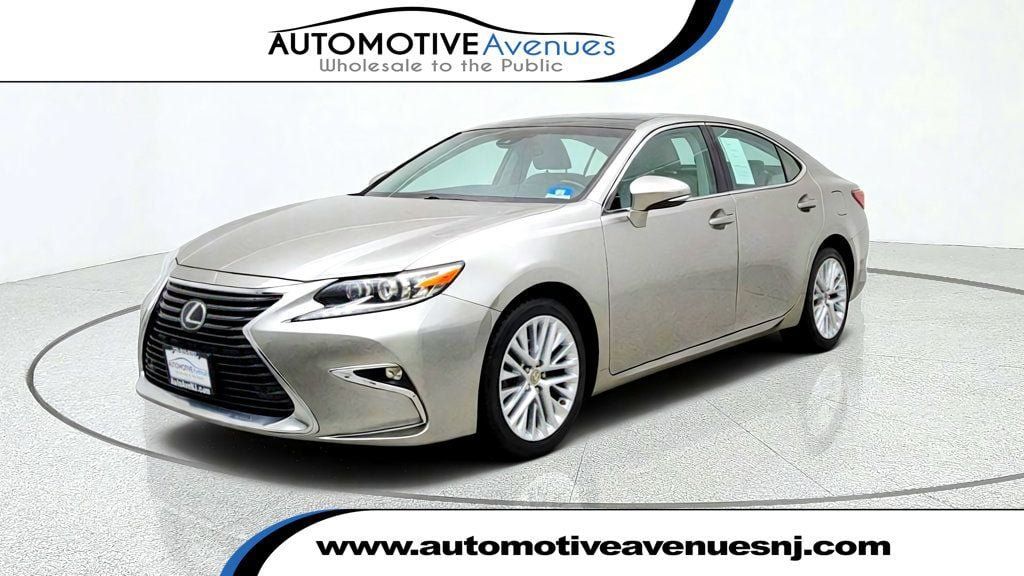 Used 2016 Lexus ES 350 w/ Luxury Package w/Wood Trim FWD image 1
