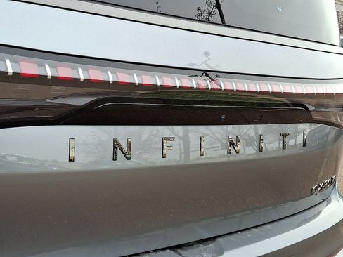 New 2026 INFINITI QX80 Autograph image 22