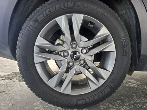 Used 2023 Kia Seltos S FWD image 35