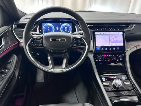 New 2025 Jeep Grand Cherokee L Overland w/ Luxury Tech Group IV AWD/4WD image 3