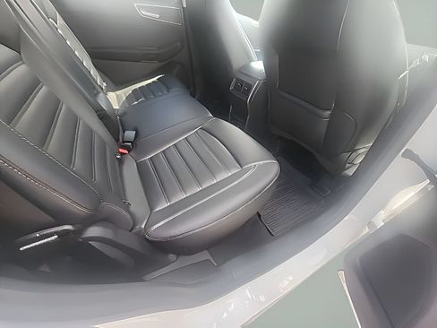 Used 2024 Ford Edge SEL w/ Convenience Package AWD/4WD image 12