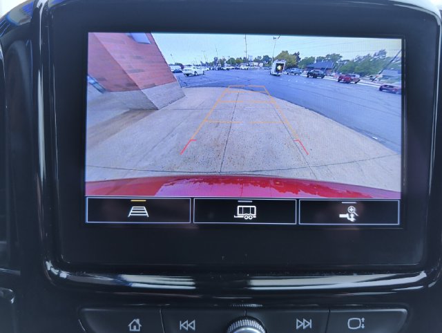 Used 2023 Chevrolet Traverse LT FWD image 20