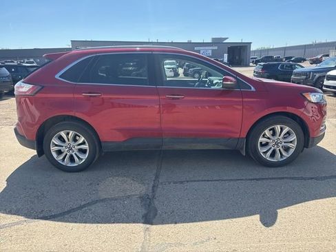 Used 2021 Ford Edge Titanium w/ Class II Trailer Tow Package AWD/4WD image 8