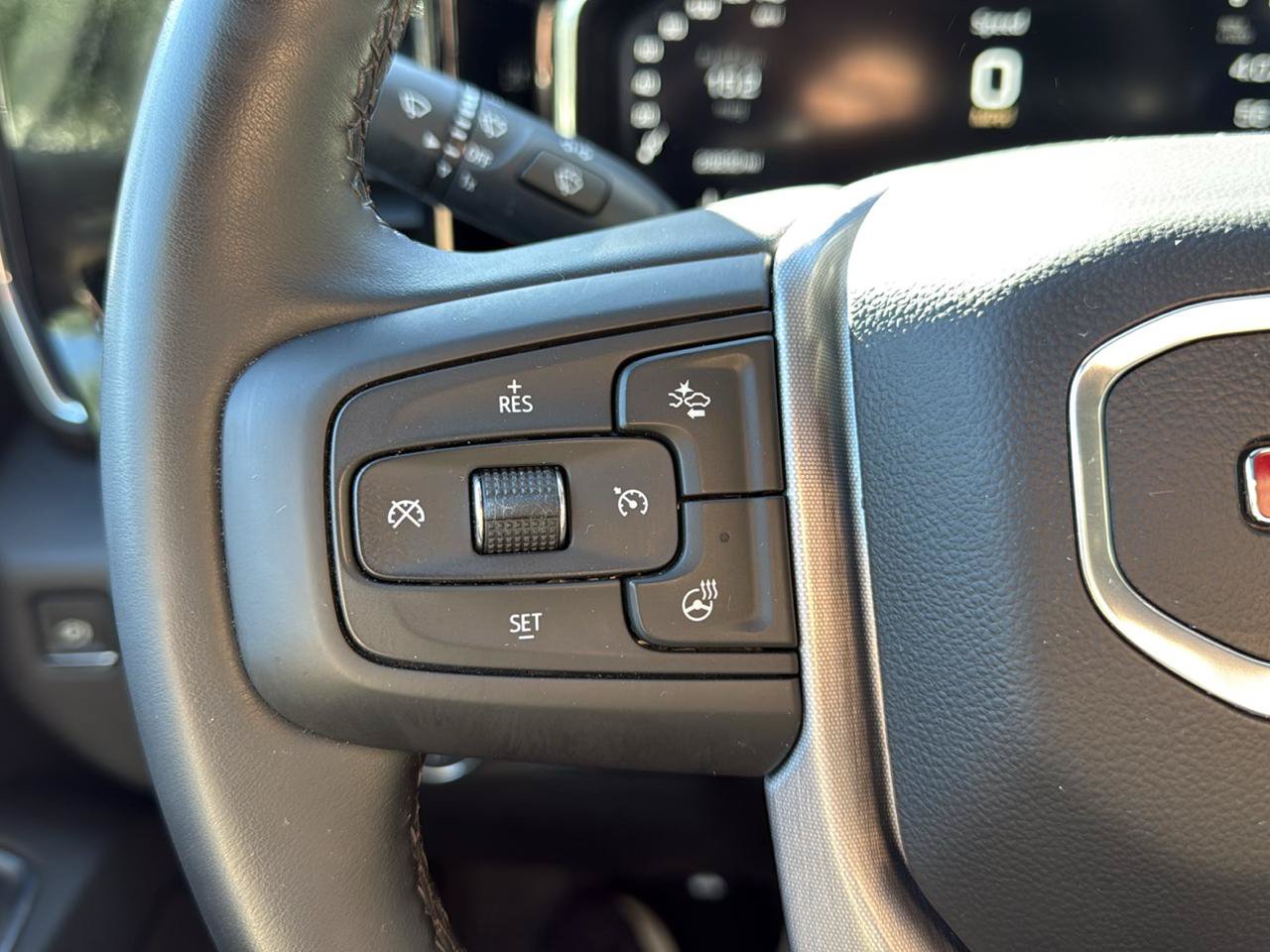 Used 2026 GMC Sierra 1500 SLT AWD/4WD image 11