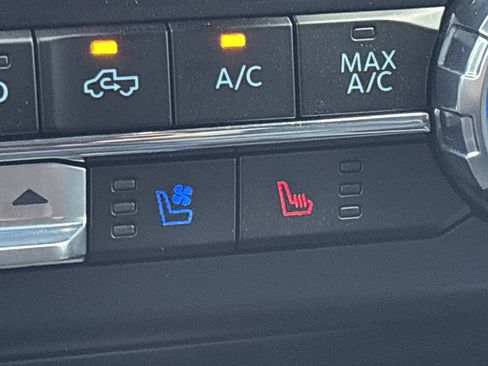 Used 2026 Ford F250 Lariat w/ Black Appearance Package image 23