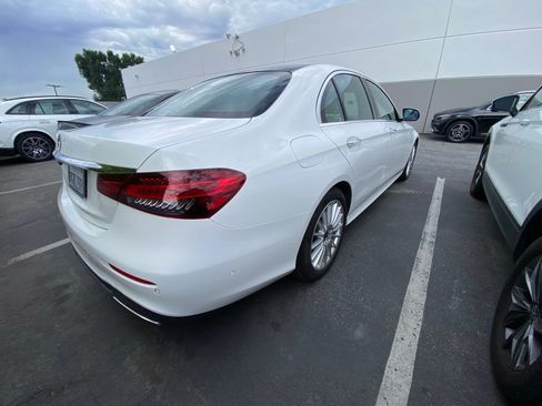 Used 2021 Mercedes-Benz E 350 Sedan image 4