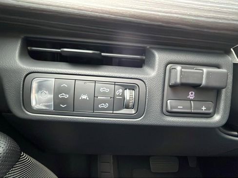 New 2024 GMC Sierra EV Denali image 34