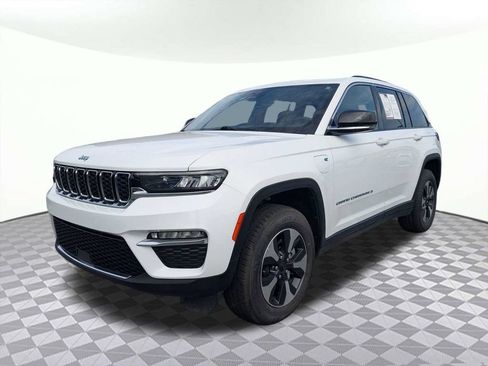 Used 2024 Jeep Grand Cherokee Limited 4xe AWD/4WD image 7