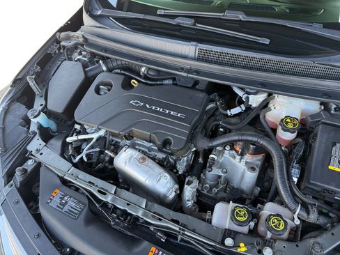 Used 2017 Chevrolet Volt Premier w/ Driver Confidence II Package FWD image 13