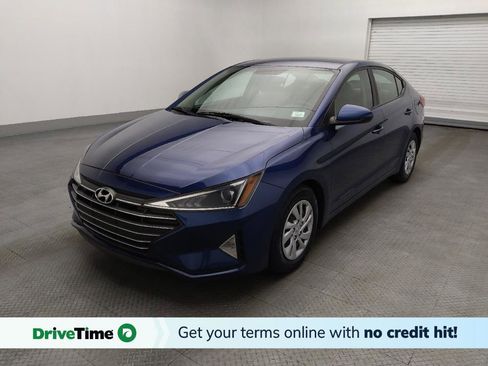 Used 2019 Hyundai Elantra SE image 1