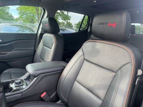 Used 2023 GMC Acadia AT4 w/ Preferred Package AWD/4WD image 10