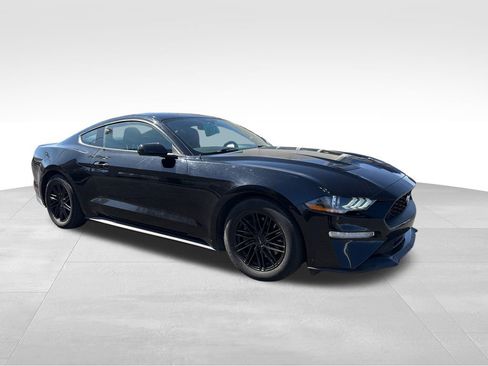 Used 2019 Ford Mustang Coupe RWD image 9