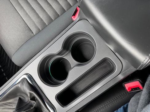 Used 2012 Dodge Challenger R/T image 15