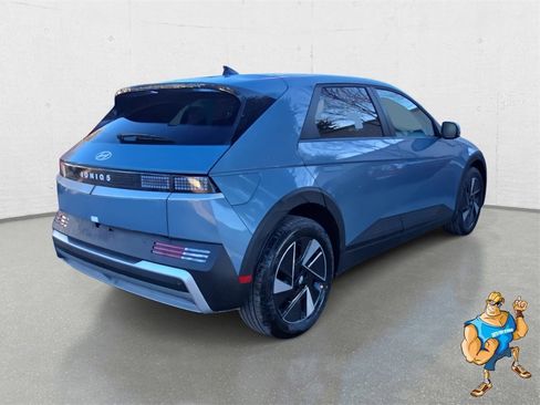 New 2026 Hyundai Ioniq 5 SE image 5