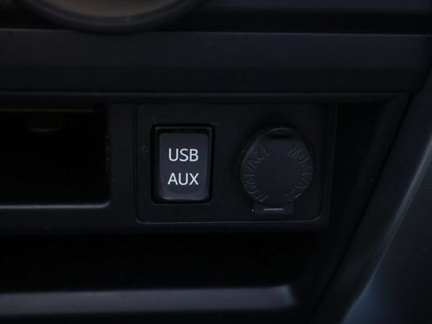 Used 2019 Toyota 4Runner SR5 Premium AWD/4WD image 28
