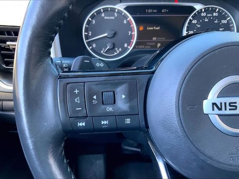 Used 2021 Nissan Rogue SV w/ Premium Package image 21