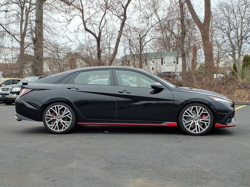 Used 2022 Hyundai Elantra N w/ Preferred Accessory Package image 6