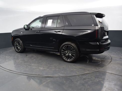 Certified 2025 Cadillac Escalade Sport Platinum w/ LPO, Floor Liner Package image 3