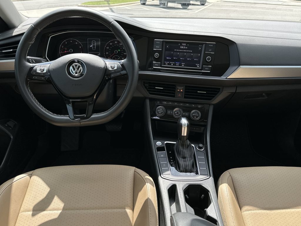 Used 2021 Volkswagen Jetta SE FWD image 10