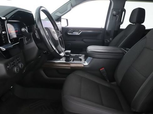 Used 2024 Chevrolet Silverado 1500 RST w/ Z71 Off-Road Package AWD/4WD image 16