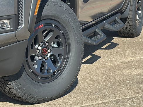 New 2026 Nissan Frontier Pro-X image 3