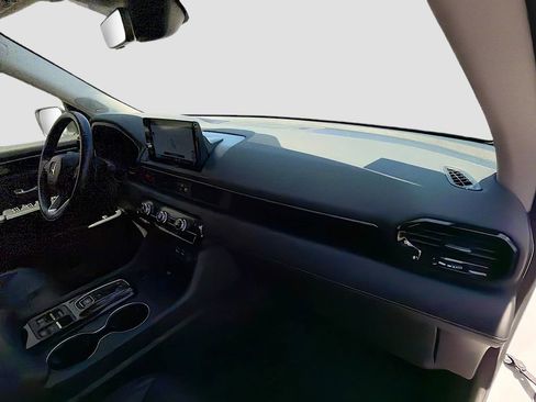 Used 2023 Honda Pilot Touring image 32