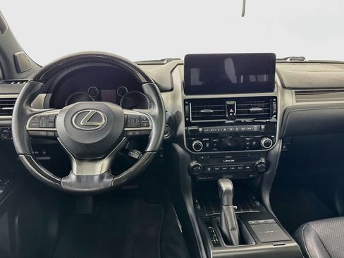 Used 2022 Lexus GX 460 Luxury w/ Off Road Package AWD/4WD image 23